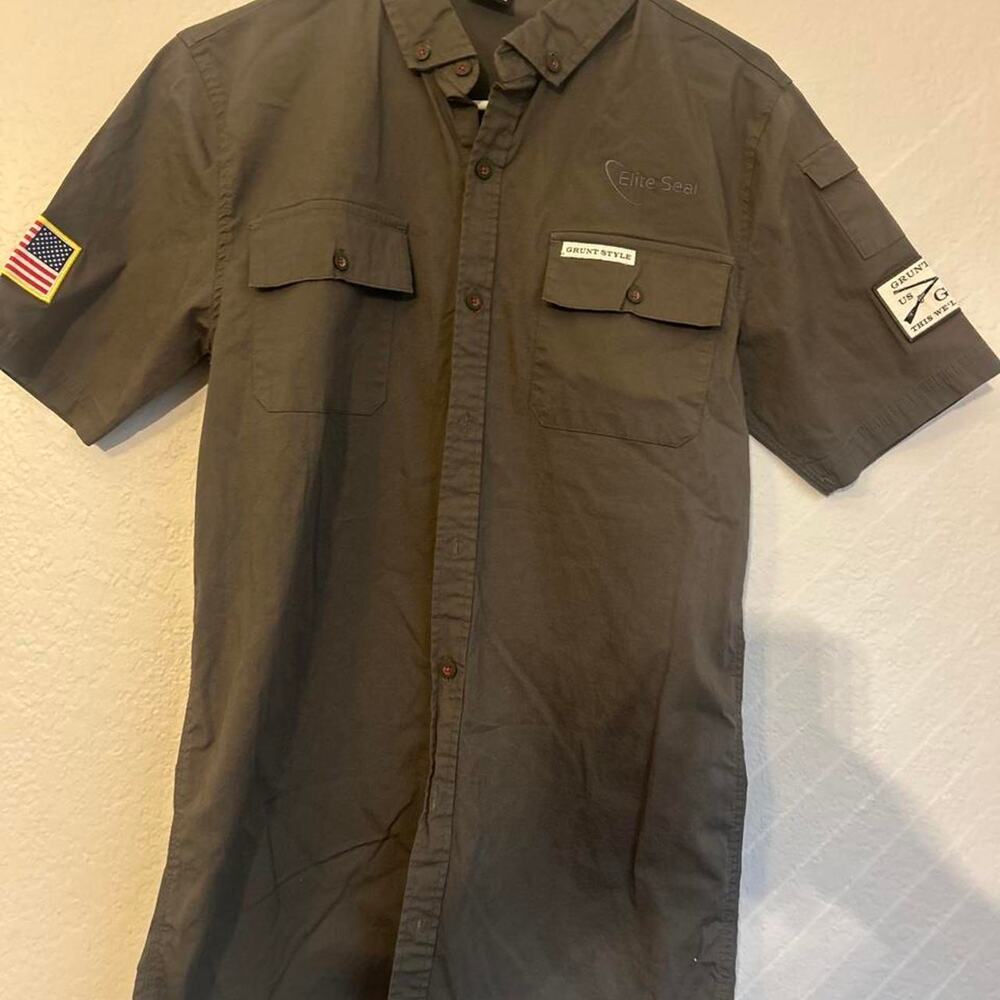 Gray grunt style button up shirt